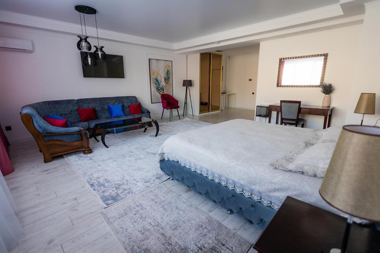 Metelitsa Hotel كاراغاندي المظهر الخارجي الصورة